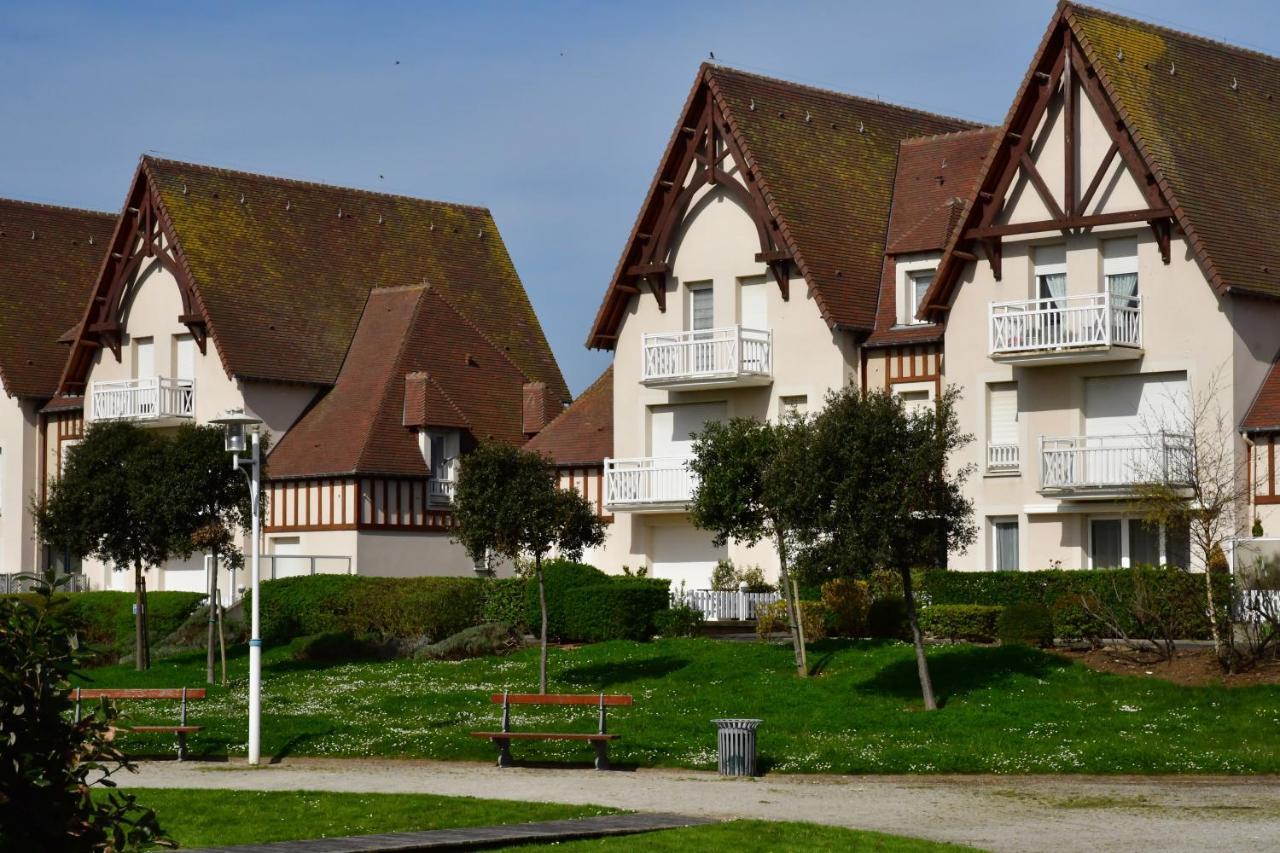 Jardin - A 50M De La Plage - Wifi - Parking Courseulles-sur-Mer Exterior photo